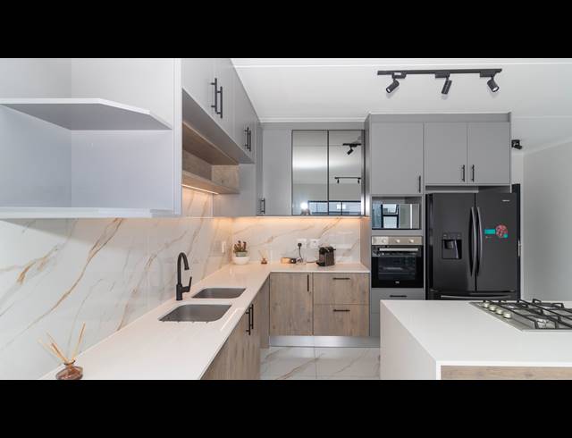 3 BEDROOM DUPLEX FOR SALE IN SANDOWN